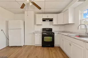 289 Mercer St, Phillipsburg, NJ 08865 - Photo 8