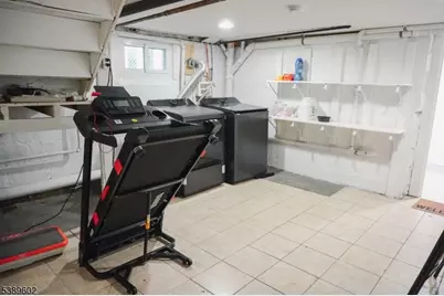 1239 Victor Ave, Union Township, NJ 07083 - Photo 18