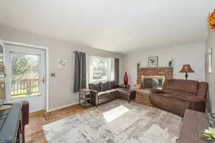 26 Cedar Ridge Dr, Vernon Twp., NJ 07462 - Photo 2