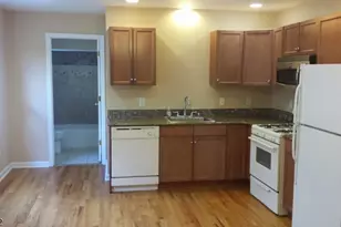 196 Lafayette St, Orange, NJ 07050 - Photo 2