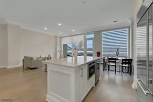 3 Somerset Ln-Glass House, Edgewater, NJ 07020 - Photo 12