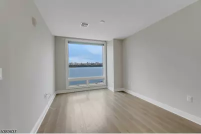 3 Somerset Ln-Glass House #109, Edgewater, NJ 07020 - Photo 26