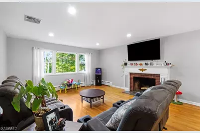 202 Mount Horeb Rd, Warren Township, NJ 07059 - Photo 4