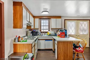 24 Conerly Rd, Franklin Township, NJ 08873 - Photo 36