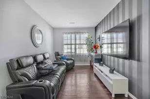 1105 Hamilton St, Belleville, NJ 07109 - Photo 12