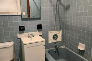 28 Rhode Island Ave, East Orange, NJ 07018 - Photo 4