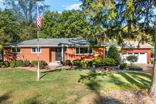 218 Beacon Hill Rd, Washington Township, NJ 07830 - Photo 1