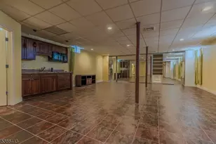 567 Mountain Ave, Springfield, NJ 07081 - Photo 22