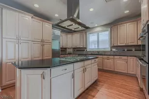 567 Mountain Ave, Springfield, NJ 07081 - Photo 4