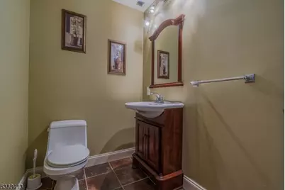 567 Mountain Ave, Springfield, NJ 07081 - Photo 24