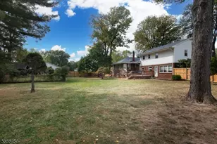 9 Renda Pl, Green Brook Township, NJ 08812 - Photo 28