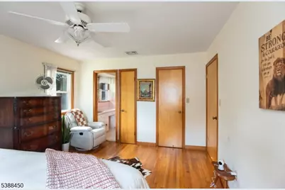 9 Renda Pl, Green Brook Township, NJ 08812 - Photo 16