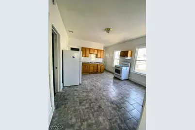12 Hopper St, Paterson, NJ 07522 - Photo 8