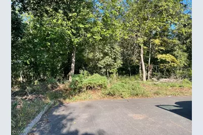 76 Woodland Rd, Piscataway Township, NJ 08854 - Photo 1