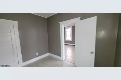 109 Inslee Pl, Elizabeth, NJ 07206 - Photo 6