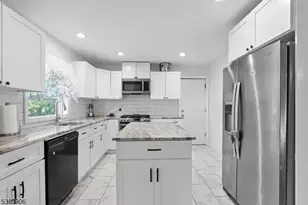 34 Fitzrandolph Rd, West Orange Township, NJ 07052 - Photo 4