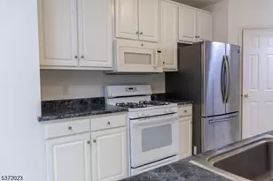 1111 Clinton Ln, Rockaway Township, NJ 07866 - Photo 6