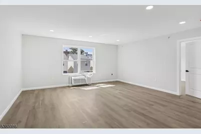 200 Summer St #2, Paterson, NJ 07501 - Photo 6