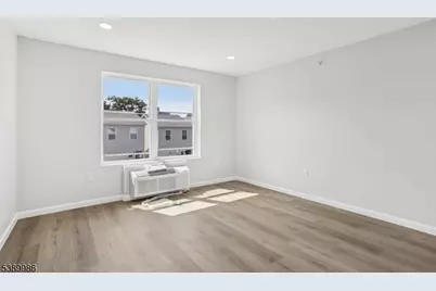 200 Summer St #2, Paterson, NJ 07501 - Photo 4