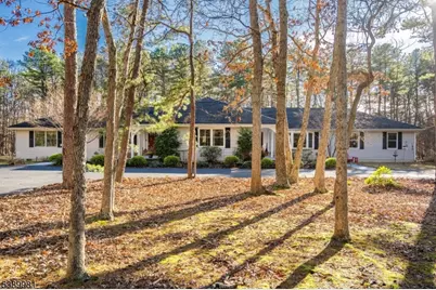 379 E Bird Village Rd, Jackson, NJ 08527 - Photo 2