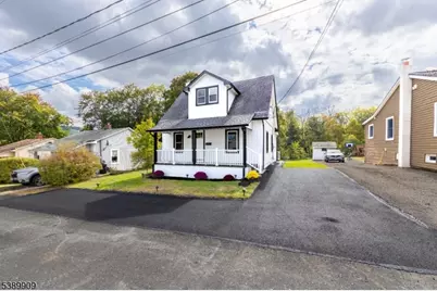 10 Avenue B, Ogdensburg, NJ 07439 - Photo 1