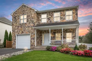 217 Lincoln St, Berkeley Heights Township, NJ 07922 - Photo 1