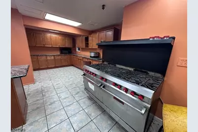 425 S Jefferson St, Orange, NJ 07050 - Photo 16