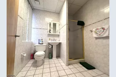 425 S Jefferson St, Orange, NJ 07050 - Photo 14