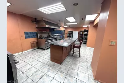 425 S Jefferson St, Orange, NJ 07050 - Photo 16