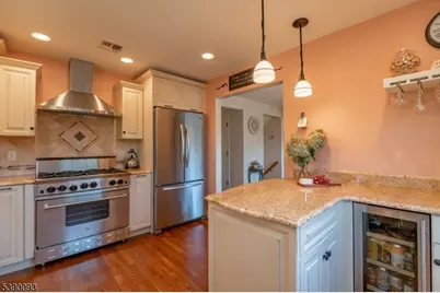 9 Maple Rd, Ringwood, NJ 07456 - Photo 4