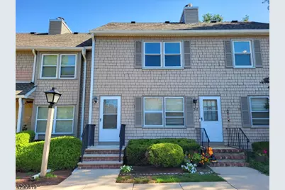 31 Hancock Ct, Raritan Township, NJ 08822 - Photo 1