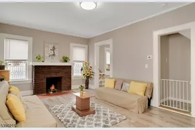 1041 Hunterdon St, Newark, NJ 07112 - Photo 2