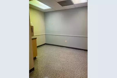 409 Coventry Dr, Lopatcong Township, NJ 08865 - Photo 8