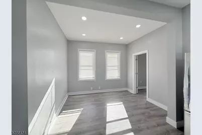 46 Hayward Ave, Carteret, NJ 07008 - Photo 2