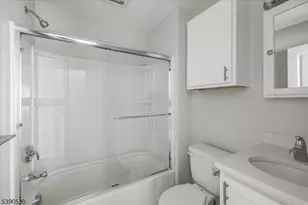 18 Sussex Ave, Morristown, NJ 07960 - Photo 10