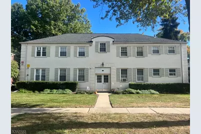 3 C Parkway Village, Cranford Township, NJ 07016 - Photo 1