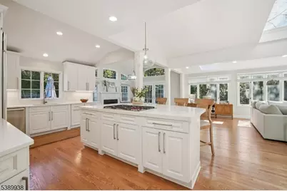 29 Wordsworth Rd, Millburn, NJ 07078 - Photo 1