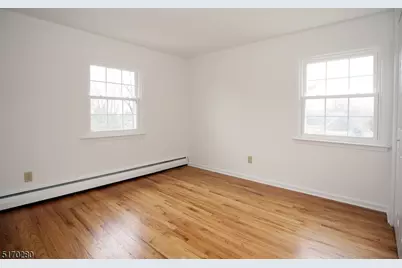 8 Marianna Pl, Morris Township, NJ 07960 - Photo 10