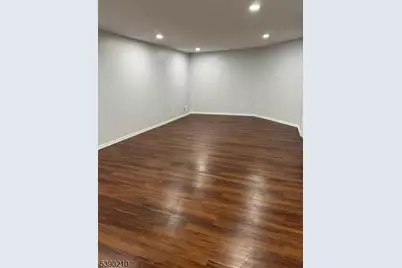 1 Upperbrook Ct, Sayreville, NJ 08859 - Photo 2