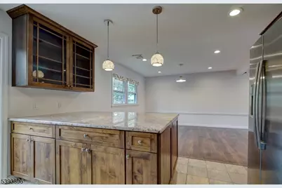 819 Ridgewood Rd, Millburn, NJ 07041 - Photo 10