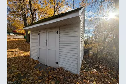 54 Summit Rd, Hamburg, NJ 07419 - Photo 20