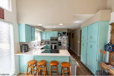 13 Village Way #E7, Vernon Twp., NJ 07462 - Photo 10