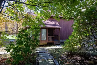 13 Village Way #E7, Vernon Twp., NJ 07462 - Photo 2