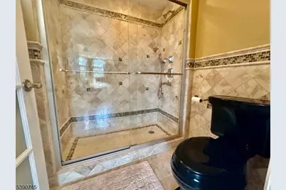 38 Totowa Rd, Wayne, NJ 07470 - Photo 16