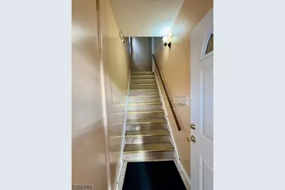 131 Bellevue St, Elizabeth, NJ 07202 - Photo 2