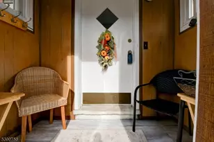 798 Pinewood Rd, Union Township, NJ 07083 - Photo 2