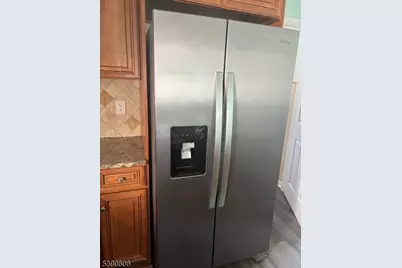 939 Meacham Ave #1, Linden, NJ 07036 - Photo 2