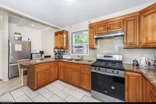 377 Ellison St, Paterson, NJ 07501 - Photo 8