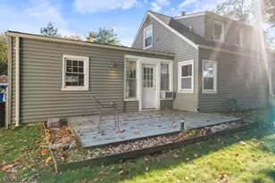 26 Brookside Ave, Pequannock Township, NJ 07444 - Photo 4