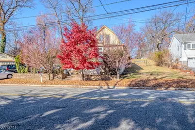 69 Linda Vista Ave, North Haledon, NJ 07508 - Photo 2